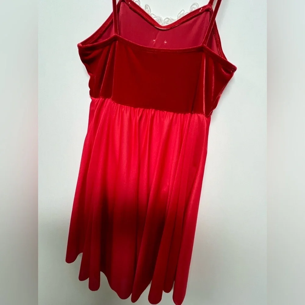 COSTUME - DANCE CURTAIN CALL  Red velvet top w/pearls and sequins.   Size 4 ***